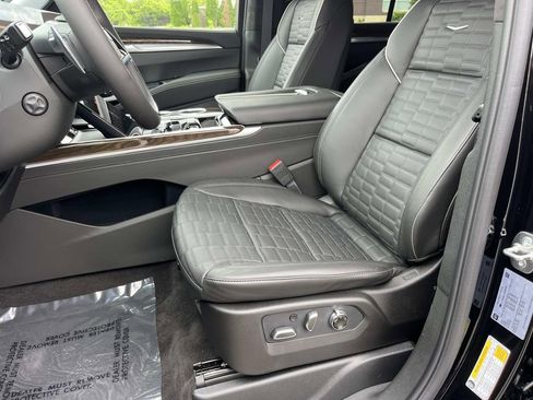 New 2026 Cadillac Escalade Platinum Sport AWD/4WD image 24