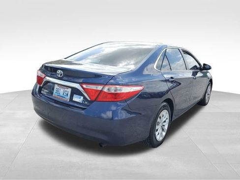 Used 2016 Toyota Camry LE FWD image 4