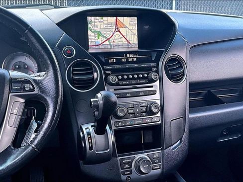 Used 2013 Honda Pilot Touring image 9
