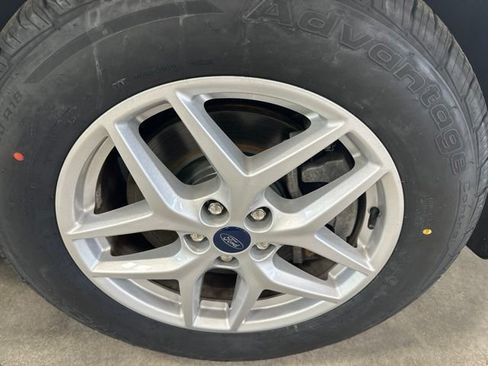 Used 2021 Ford Edge SEL w/ Convenience Package AWD/4WD image 6