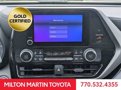 Certified 2024 Toyota Highlander LE FWD image 17