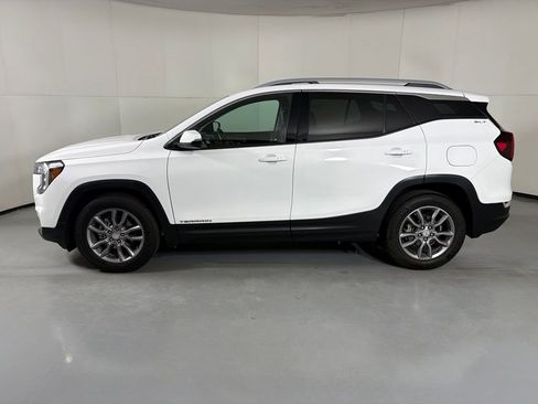 Used 2024 GMC Terrain SLT FWD image 5