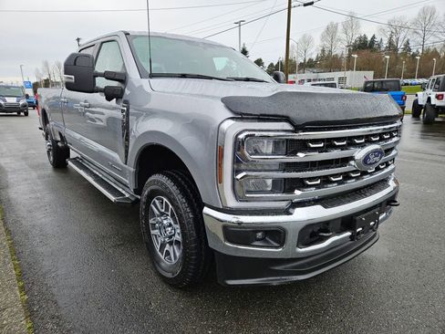 Used 2024 Ford F350 Lariat image 6