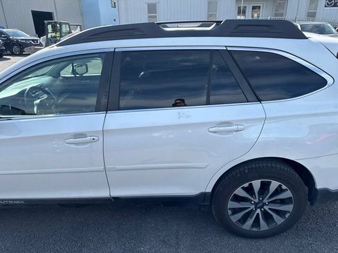 Used 2017 Subaru Outback 2.5i Limited AWD/4WD image 12