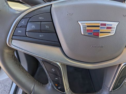 Certified 2022 Cadillac XT5 Premium Luxury image 17