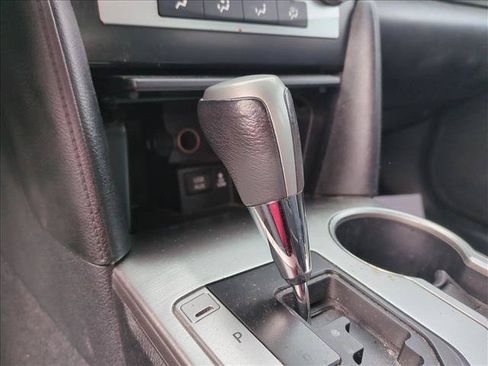 Used 2014 Toyota Camry SE FWD image 12