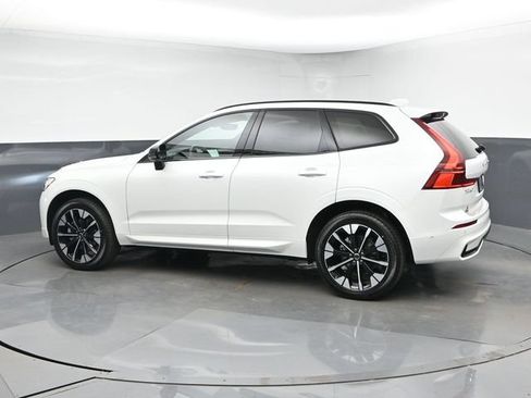 New 2026 Volvo XC60 B5 Plus w/ Protection Package Premier AWD/4WD image 7