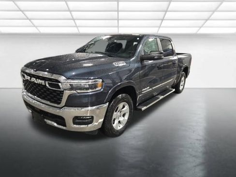 Used 2025 RAM 1500 Big Horn AWD/4WD image 9
