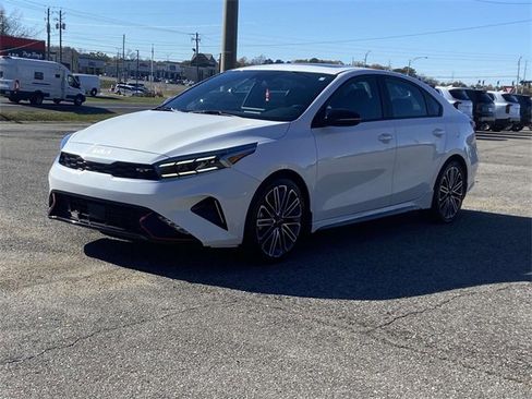 Used 2023 Kia Forte GT w/ GT2 Package image 7