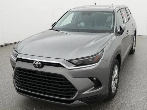 New 2026 Toyota Grand Highlander Limited image 16