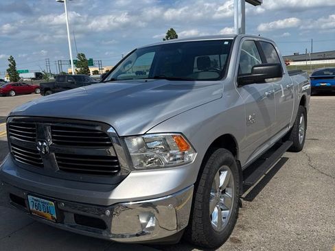 Used 2017 RAM 1500 Big Horn AWD/4WD image 4