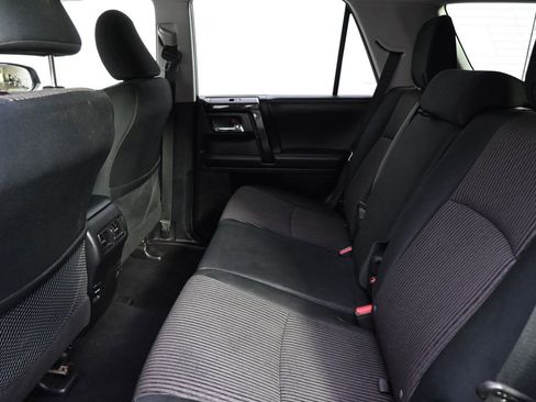 Used 2015 Toyota 4Runner Trail AWD/4WD image 18