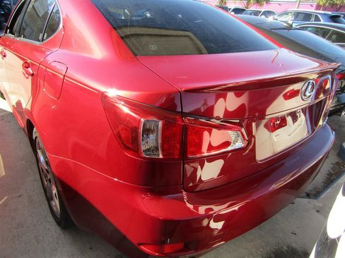 Used 2011 Lexus IS 250 image 3