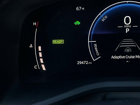 Used 2025 Toyota Camry LE image 37