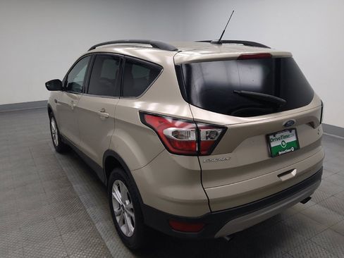 Used 2018 Ford Escape SE FWD image 5