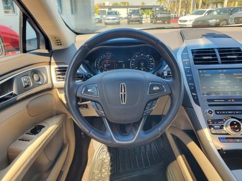 Used 2019 Lincoln MKZ Reserve image 16