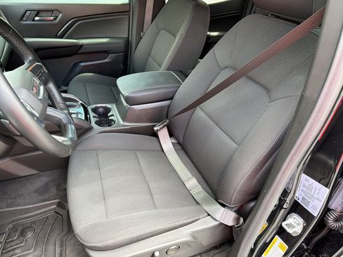 Used 2025 GMC Canyon Elevation w/ Convenience Package RWD image 14