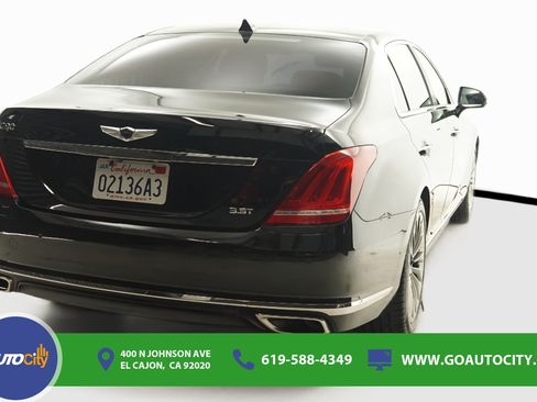 Used 2017 Genesis G90 3.3T Premium RWD image 10