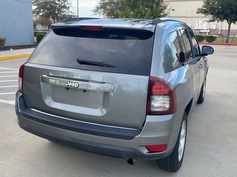 Used 2014 Jeep Compass Sport image 11