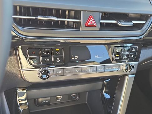 New 2026 Kia Seltos S FWD image 24
