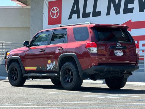 Used 2011 Toyota 4Runner Trail image 3