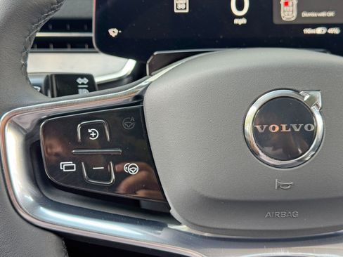 Used 2025 Volvo EX90 Ultra AWD/4WD image 22
