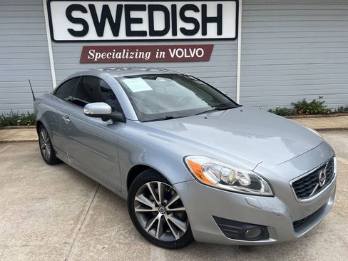 Used 2012 Volvo C70 T5 FWD image 1