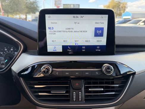 Used 2021 Ford Escape SE w/ Convenience Package image 17