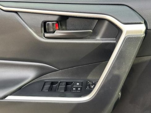 Used 2024 Toyota RAV4 LE AWD/4WD image 24
