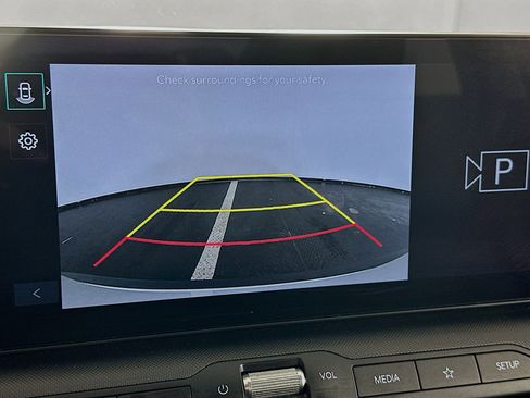 Used 2025 Kia K4 LXS image 23