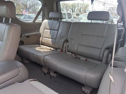 Used 2007 Toyota Sequoia Limited image 16