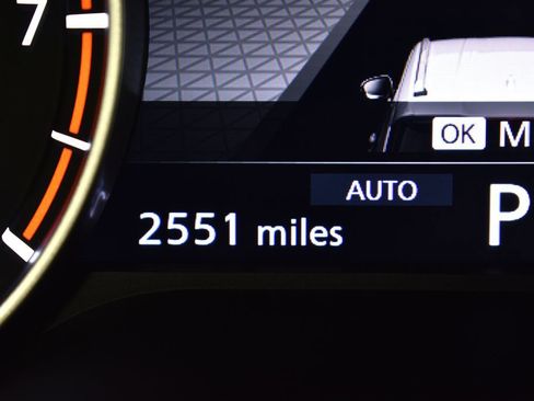 Used 2025 Nissan Rogue SV image 22