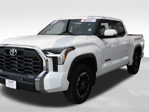 Certified 2025 Toyota Tundra SR5 w/ TRD Off-Road Package AWD/4WD image 9
