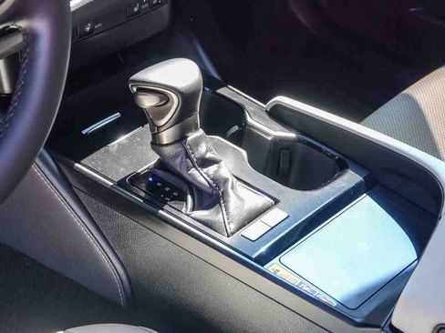 Used 2025 Lexus ES 300h w/ Premium Package FWD image 16