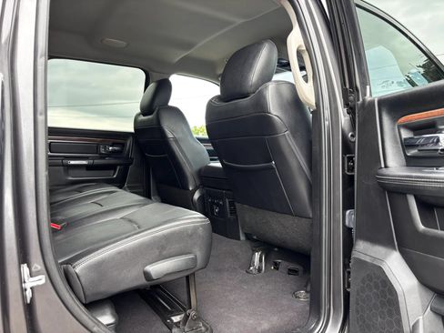 Used 2018 RAM 2500 Laramie AWD/4WD image 28