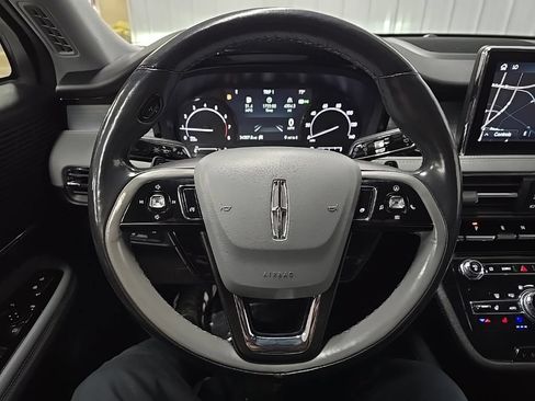 Used 2022 Lincoln Corsair AWD w/ Premium Package image 22