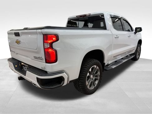 Used 2023 Chevrolet Silverado 1500 High Country w/ Z71 Off-Road Package image 5
