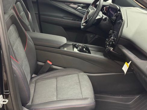 New 2025 Chevrolet Blazer EV RS image 22