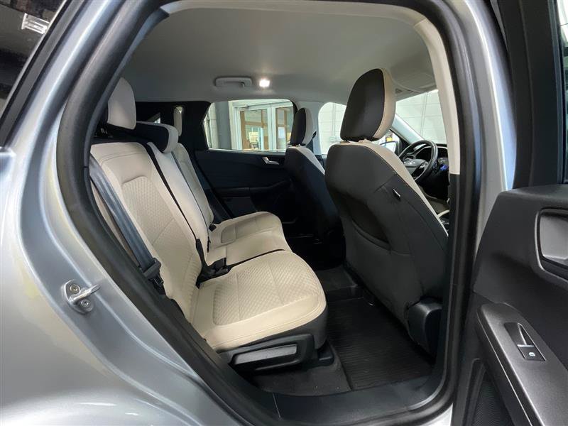 Used 2021 Ford Escape SE w/ Cold Weather Package AWD/4WD image 28