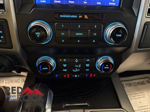 Used 2019 Ford F150 Platinum w/ Equipment Group 701A Luxury image 29