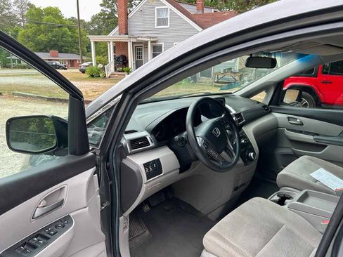Used 2012 Honda Odyssey EX image 8