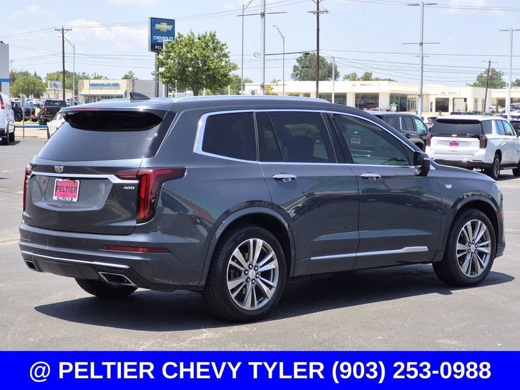Used 2021 Cadillac XT6 Premium Luxury FWD image 4
