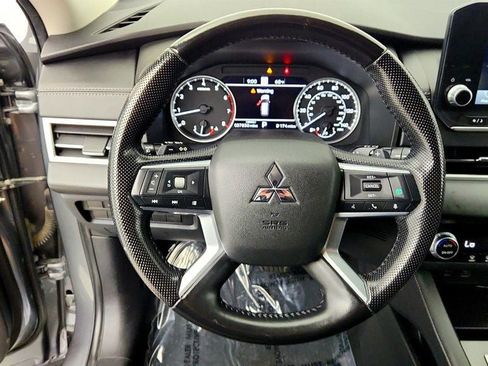 Used 2022 Mitsubishi Outlander SE AWD/4WD image 12