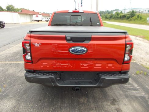 Used 2024 Ford Ranger Lariat w/ FX4 Off-Road Package image 4