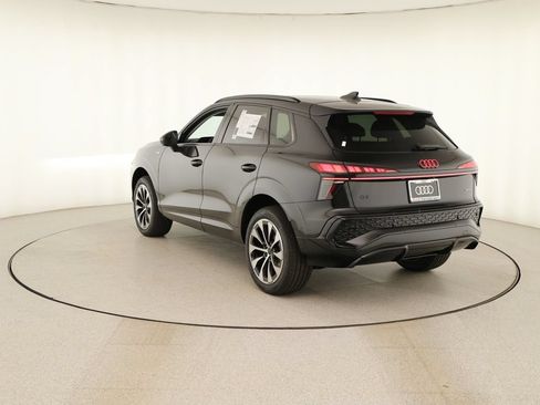 New 2026 Audi Q3 quattro 2.0T AWD/4WD image 4
