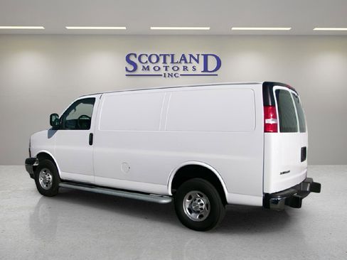 Used 2024 Chevrolet Express 2500 w/ Driver Convenience Package RWD image 8
