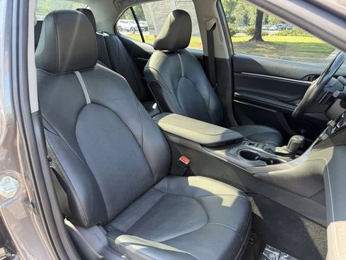 Used 2021 Toyota Camry XSE FWD image 36