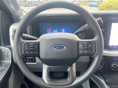 New 2026 Ford F250 XLT w/ XLT Premium Package AWD/4WD image 17