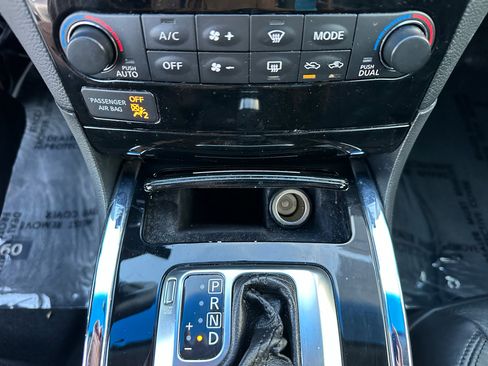 Used 2014 INFINITI Q60 Journey w/ Premium Package image 42