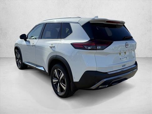 Used 2023 Nissan Rogue SL w/ SL Premium Package FWD image 8